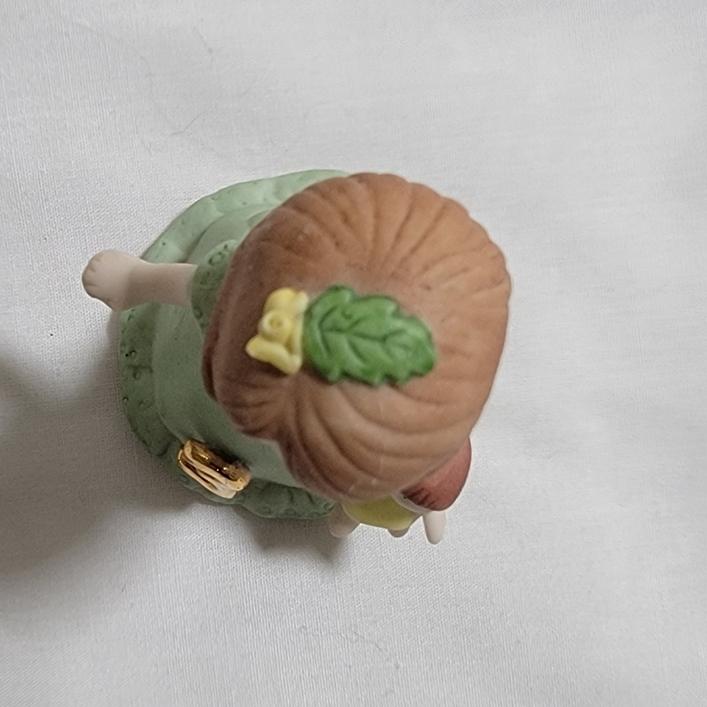 Vintage Growing Up Birthday Girl 3rd Green Dress 1982 Figurine Cake Top Enesco - Picture 7 of 7